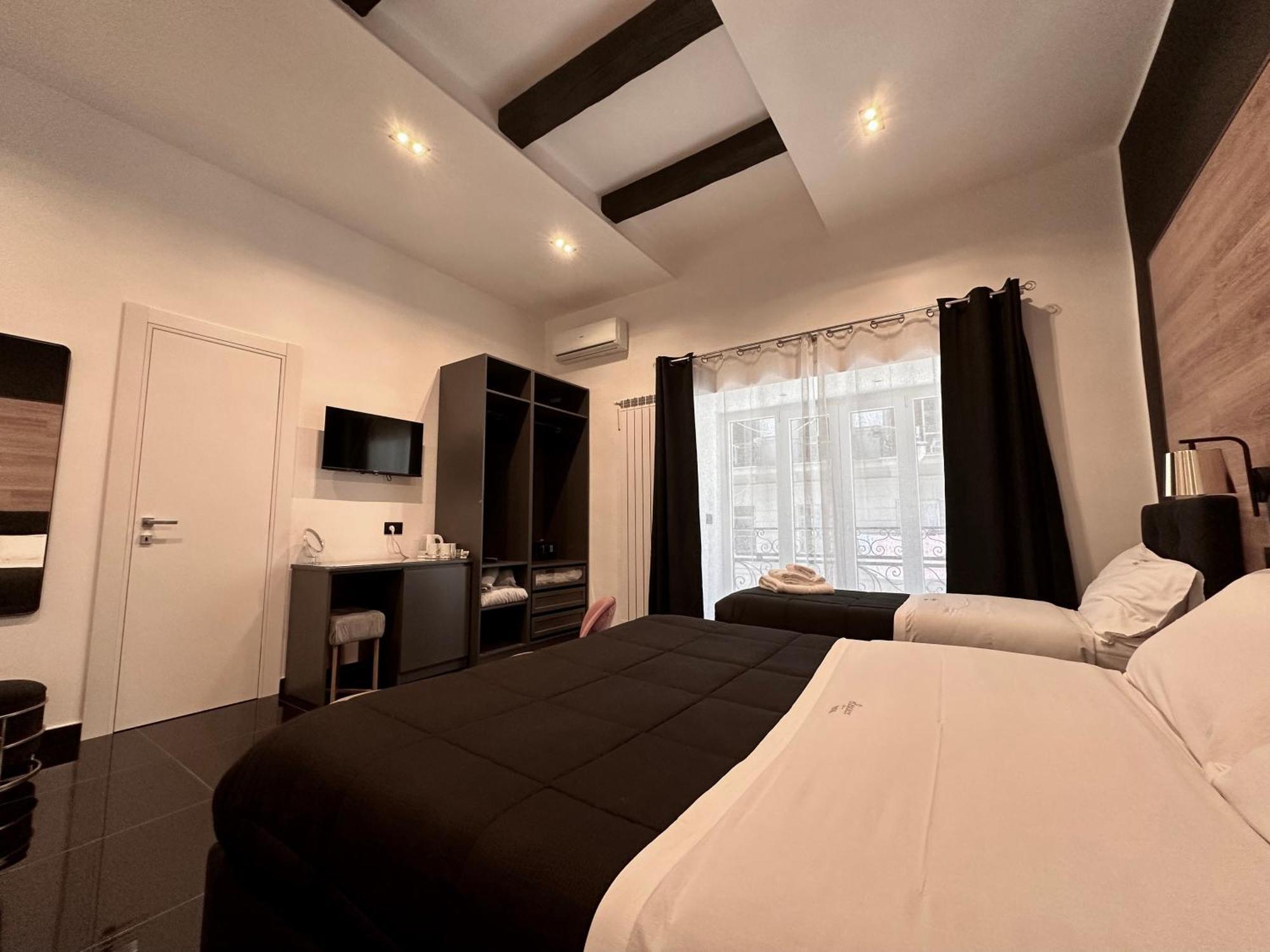 Elegance Rooms Spaccanapoli Exteriör bild