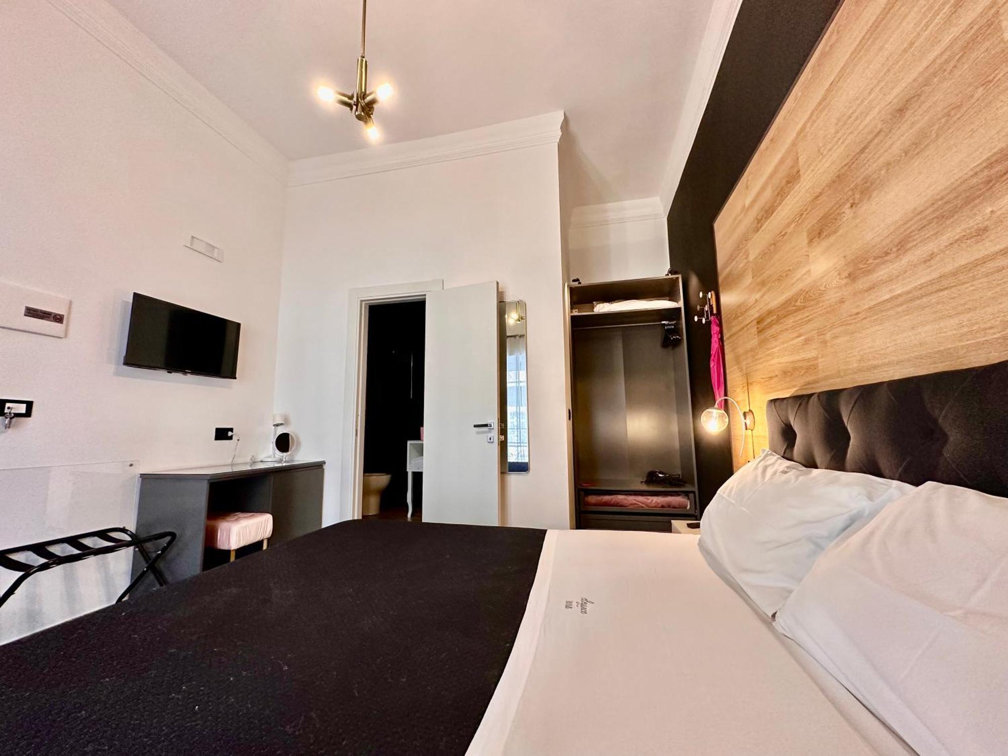 Elegance Rooms Spaccanapoli Exteriör bild